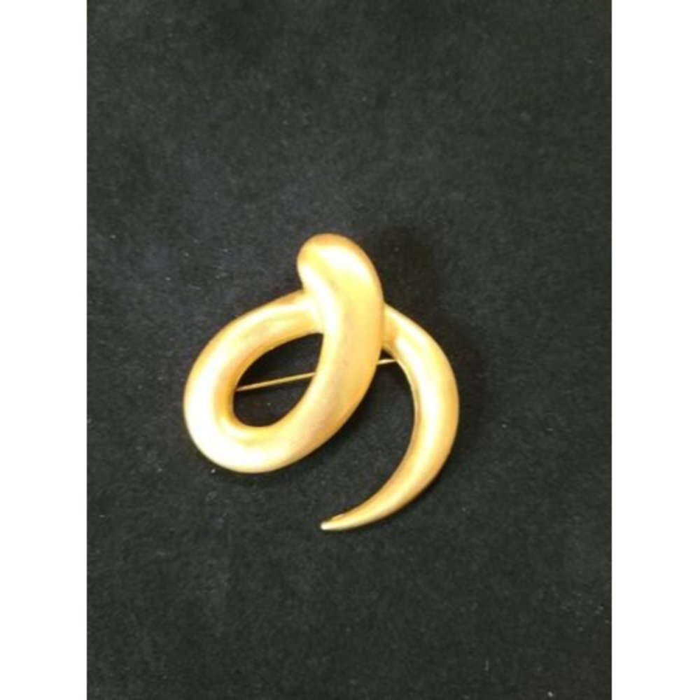 Gold Tone Unbranded Swirl Pin Brooch 2" x 2"